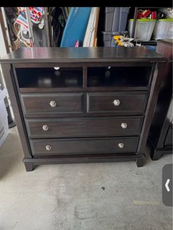4-Piece Bedroom Set – Dark Brown -Ashley Ridgley Furniture