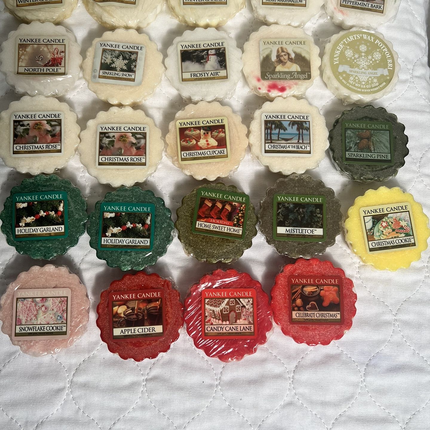 Yankee Candle Tarts Christmas Fragrances (24) for Sale in Merritt Island, FL