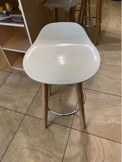 White Bar stools set of 4