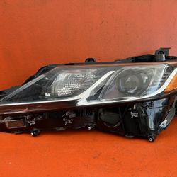 2018 2019 2020 TOYOTA CAMRY LEFT DRIVER HALOGEN HEADLIGHT W LED OEM 81150-06C40