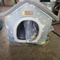 Foldable Padded Dog House