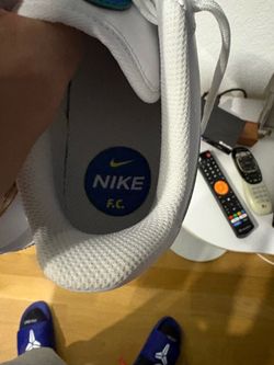 Airforce 1 FC size 6.5 Y