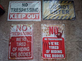 New 4 Halloween Signs.