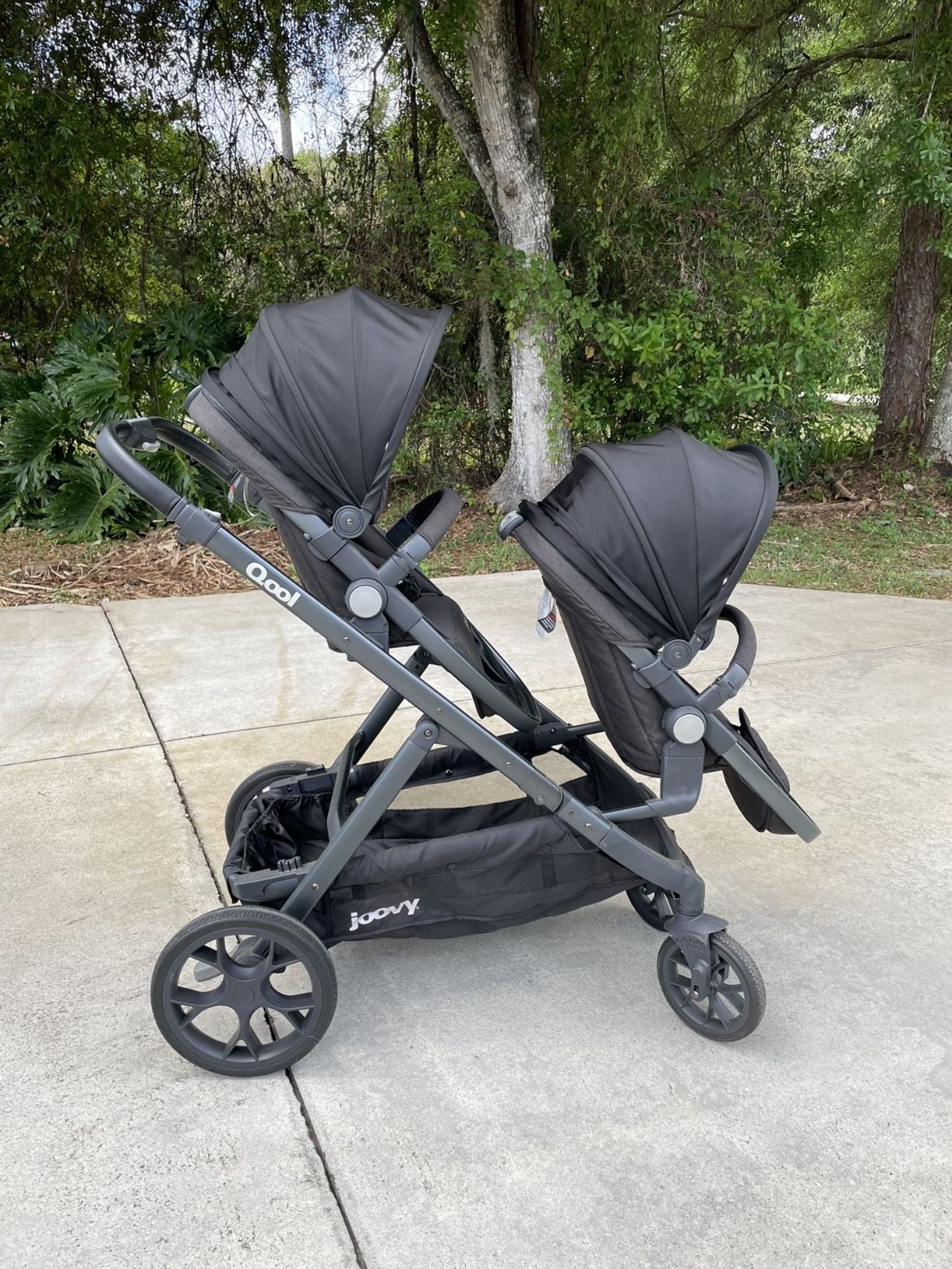 Joovy Qool Stroller Bundle With Car seat