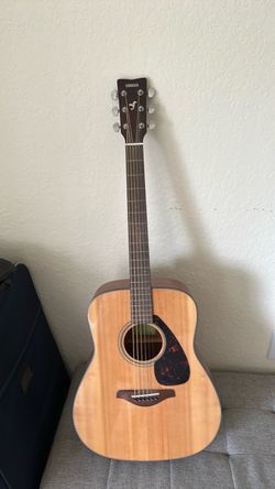 Yamaha FG800