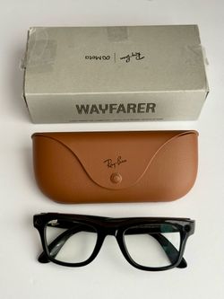 Meta Ray-Ban Gen 1 Wayfarer - Shiny Black, Standard Size, Clear Lenses