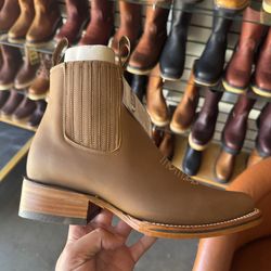 La sierra Botin vaquero café size 6 al 12