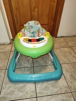 BRIGHT START FOLDING BABY WALKER 
