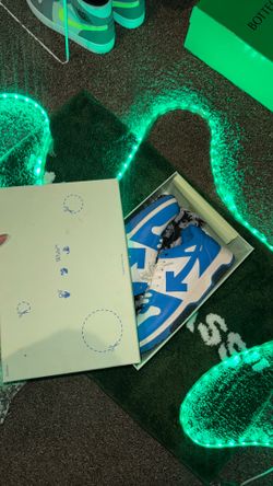 Mens sizes 10.5 45 Off whites