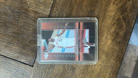 The LeBron James 2003 Upper Deck Rookie Exclusives #1 Base card in Raw condition