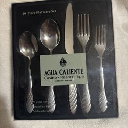 20 Piece Flatware Set