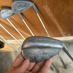 Golf Clubs 