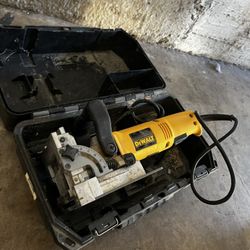 Dewalt Biscuit Cutter