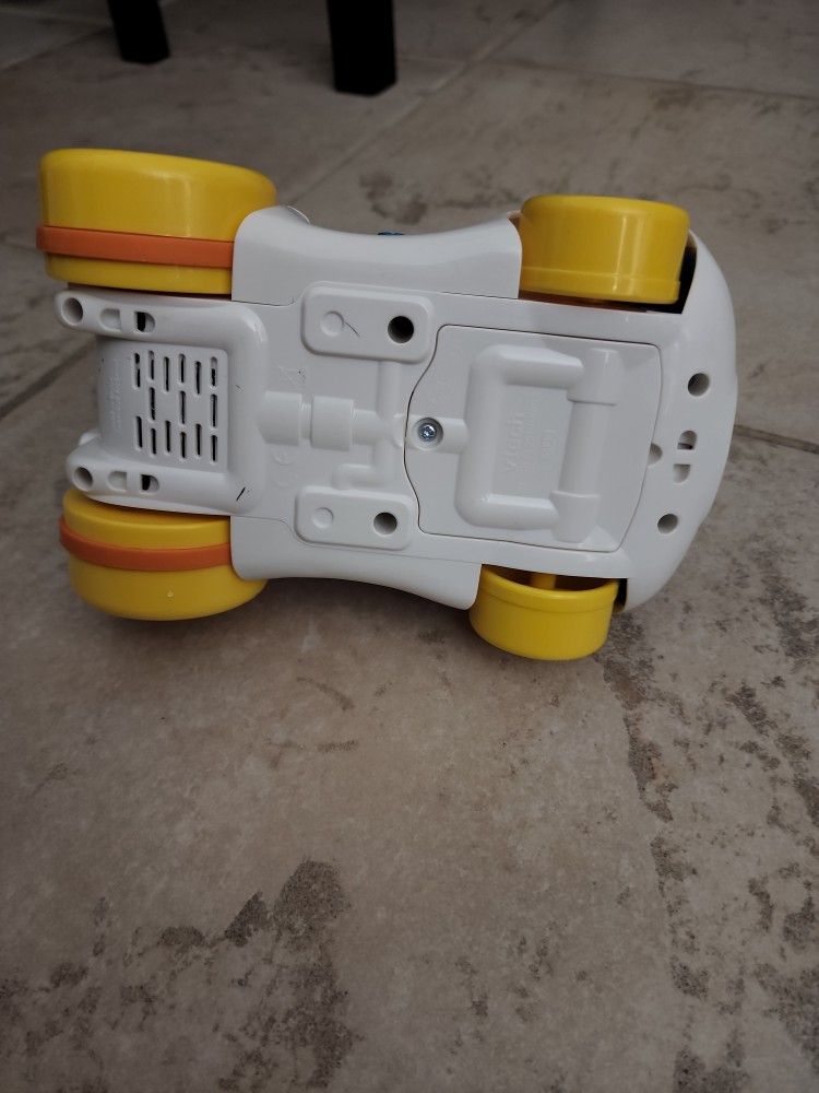 vtech zoom zoom racer bear