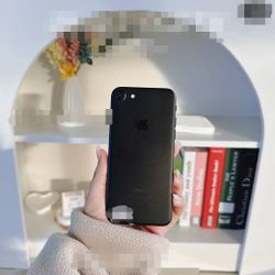 iPhone 7 Unlocked With Warranty 