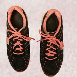 ADIDAS WOMEN'S ESSENTIAL STAR II (ART M19918) IN US SIZE 11.
FOR A COMFORTABLE AND STYLISH WORKOUT.