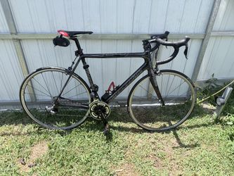 Bicycle Cannondale Carbon Frame
