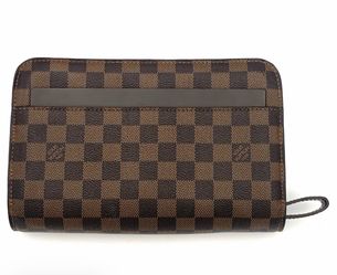 LV Saint Louis Clutch