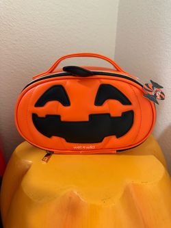 HALLOWEEN PUMPKIN WET N WILD MAKEUP BAG