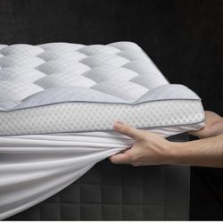 Queen Mattress Topper 