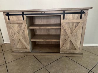 Farmhouse Tv stand