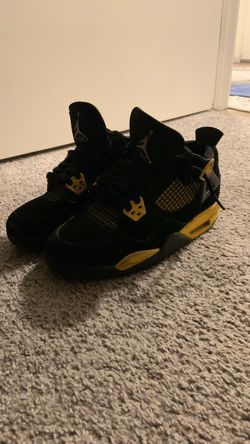 Yellow Jordan 4’s