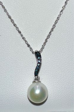 SALE! 🌸 Na Hoku Pearl Factory 14k white gold pendant with blue diamonds a rare green 7.3 mm Akoya pearl