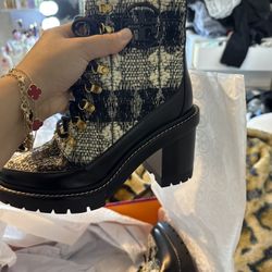Tory Burch Boots 