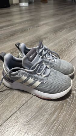 Adidas’s size 2, in new condition