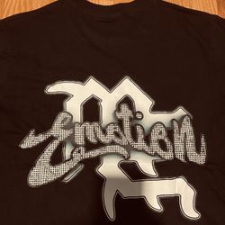 Cropped Graphic Shirt Size Small