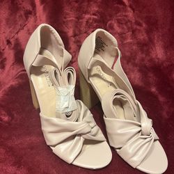 Beige Ruched Leather 4” Heel Sandals Size: 7.5 *NEW*