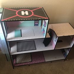 LOL Dollhouse 