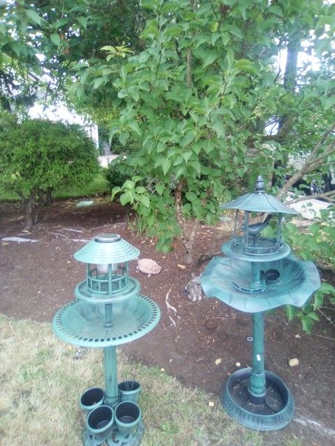 Bird Bath Bird Feeder Planter 44.5 In By 19.75 Inches
