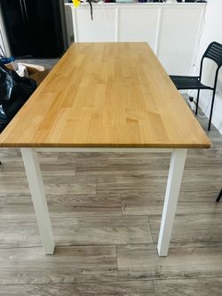 Table IKEA PINNTORP