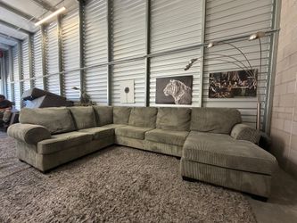 Large sectional- free delivery