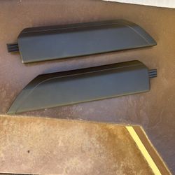 19-26 Gmc Sierra Interior Door Molding