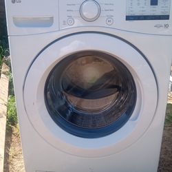 LG Front Load WASHER; Can Deliver Local Merced areas