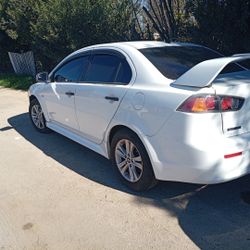 2011 Mitsubishi Lancer 