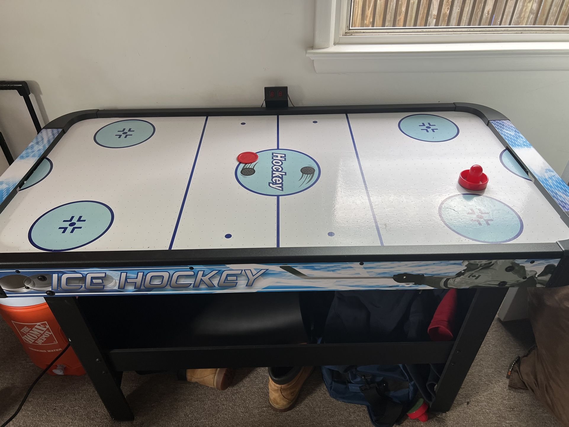 Air Hockey Table