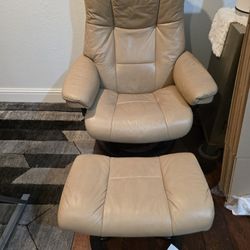 Leather Swivel Reclining Chair With Separate Foot Rest