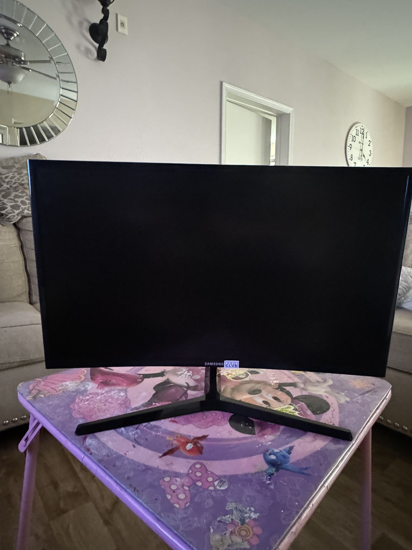 Samsung 27” Curved Monitor