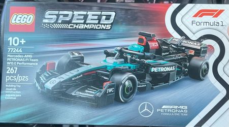 LEGO Speed Champions Mercedes-AMG Petronas F1 Set