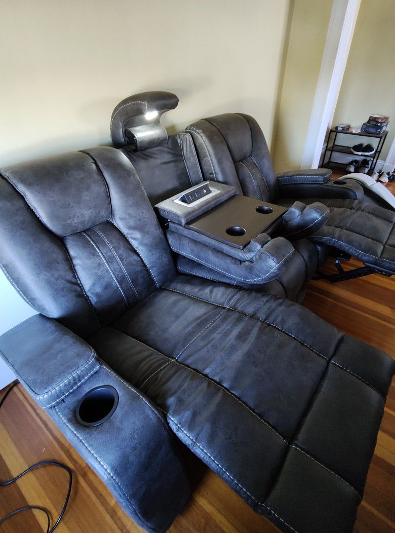 3 Seater Leather Couch With Recliner