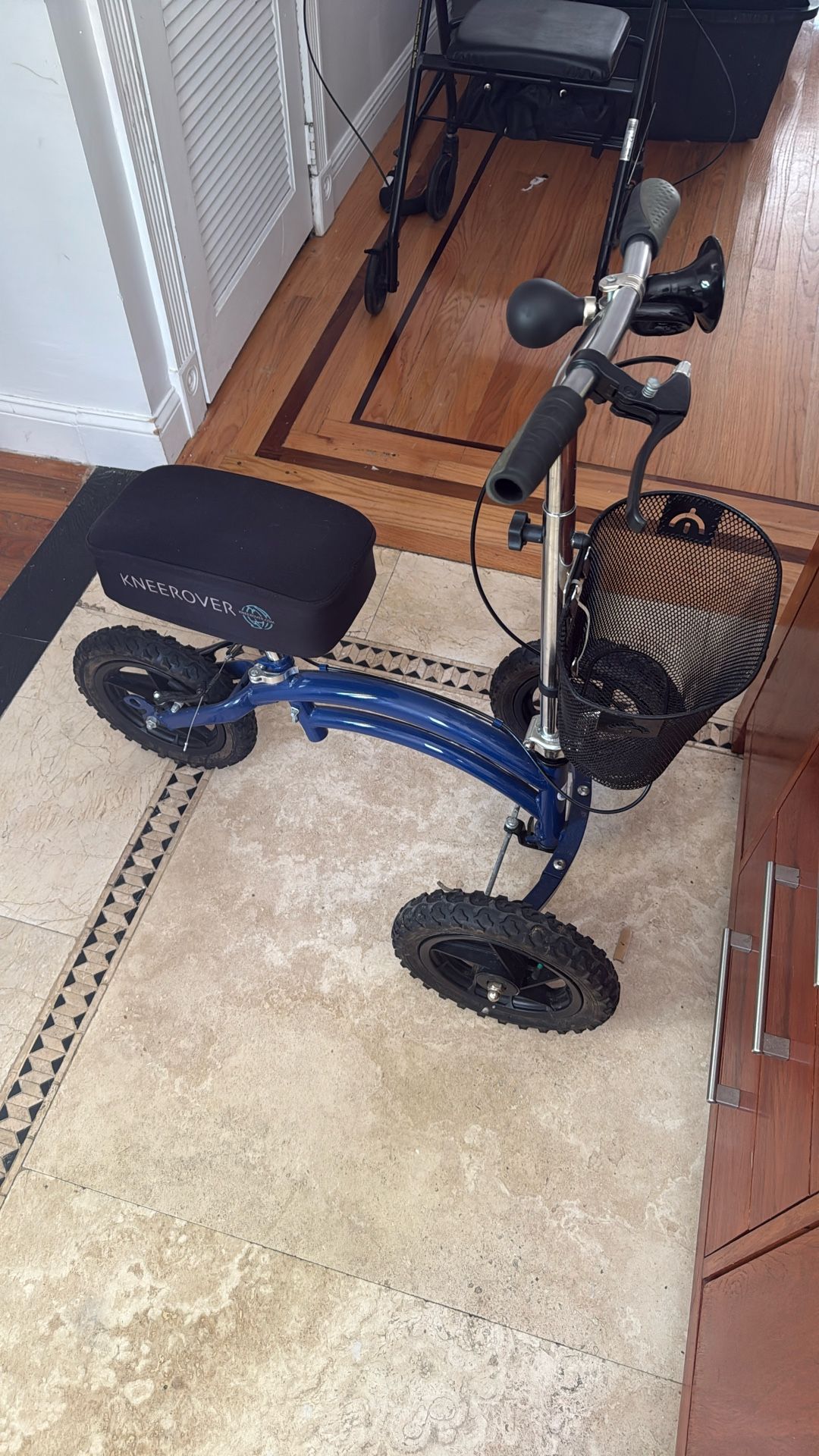 Knee Scooter