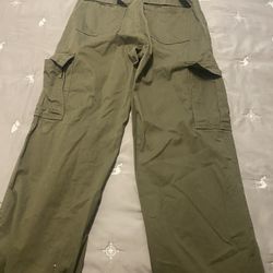 Levi’s women’s cargo pants