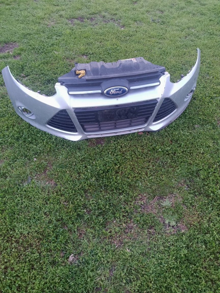 12-14 Ford Focus Front Bumper 