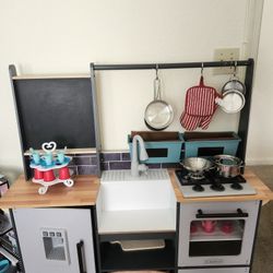Kids Kitchen