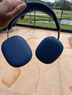 Genuine Apple AirPods Max (Sky Blue) with Smart Case