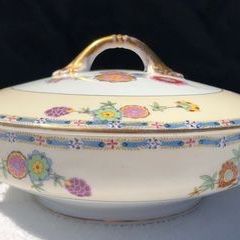 Vintage PHOENIX CHINA Checho-Slavakia Porcelain Covered Vegetable Bowl w/ Lid