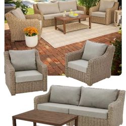 4pc Outdoor Patio Set With Cushions NEW 